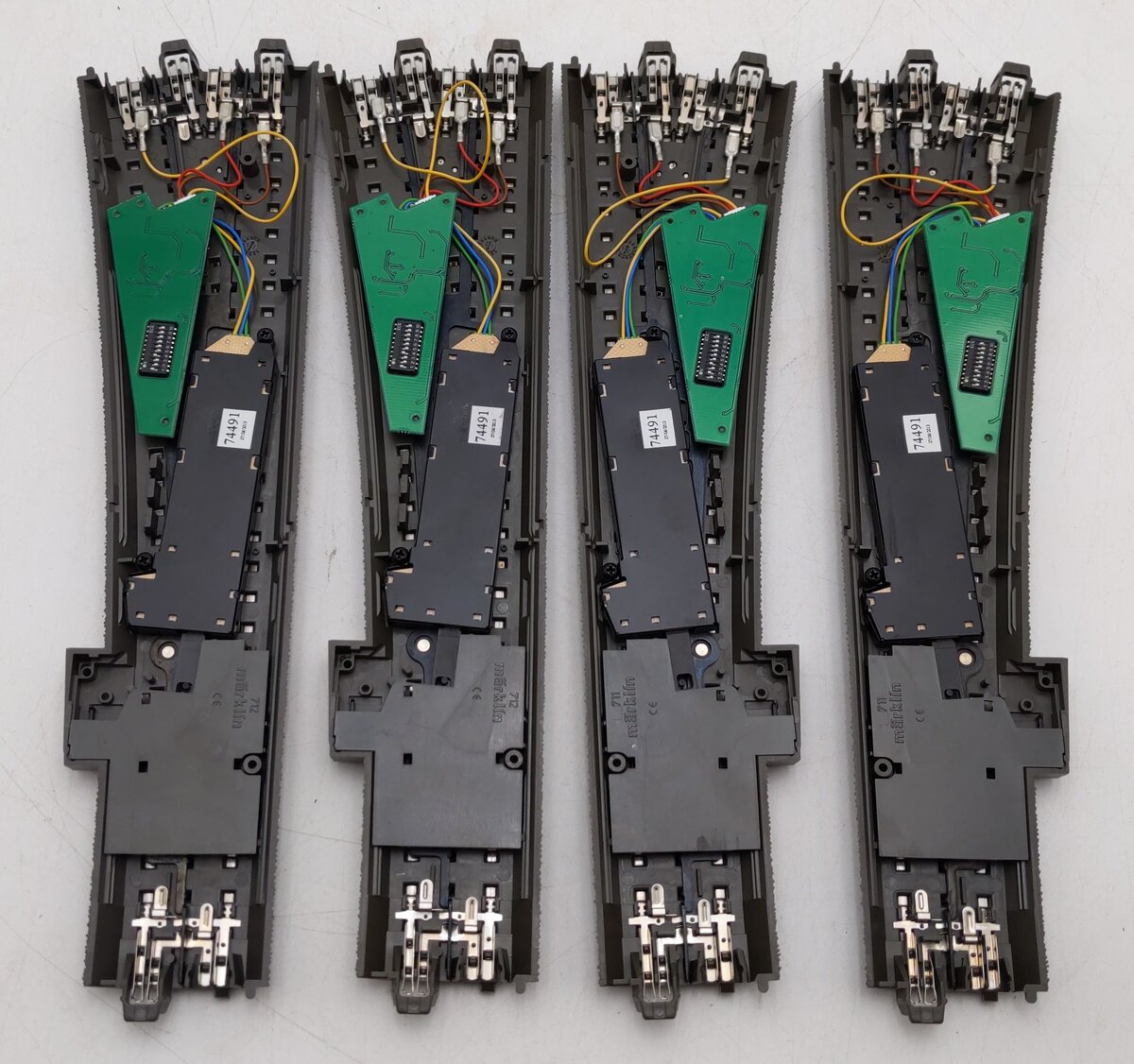Marklin HO Scale Left/Right Hand Wide Radius C 2-Way Switch Turnouts [4] EX