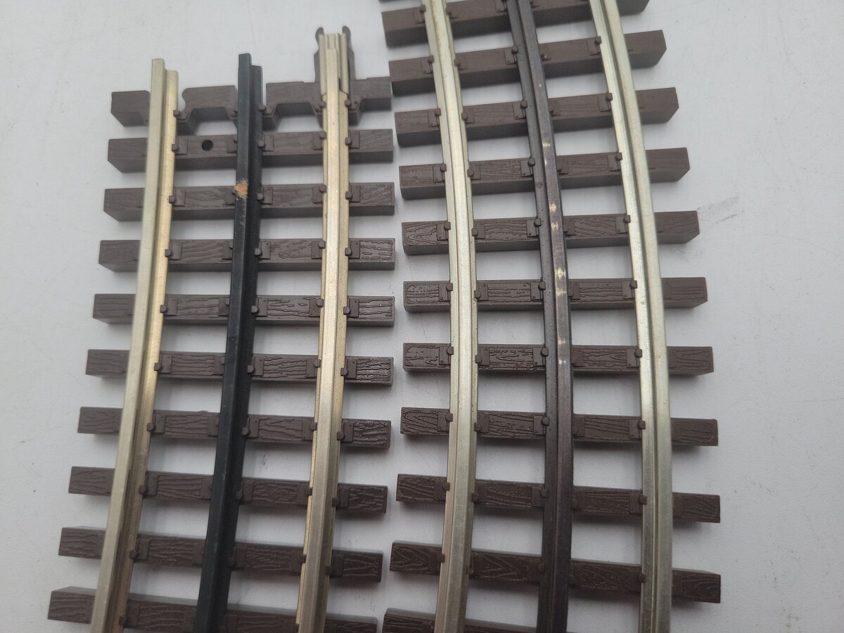 Atlas O Gauge Assorted Curved and Straight Track Sections (22) EX
