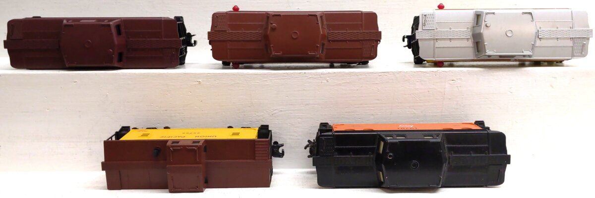 Lionel Assorted O Gauge Caboose [5] EX