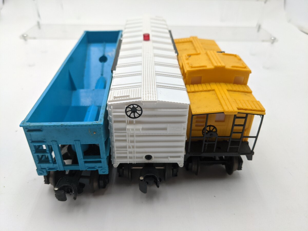 Lionel O Gauge Assorted Train Cars [3] EX