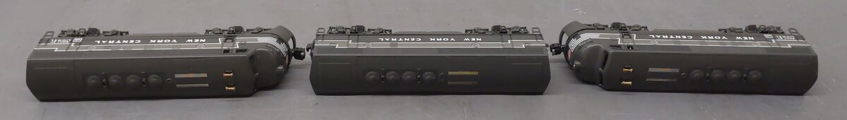 Lionel 6-18135/6-18178 New York Central F-3 ABA Diesel Set w/Display Case LN