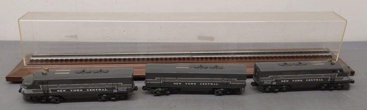 Lionel 6-18135/6-18178 New York Central F-3 ABA Diesel Set w/Display Case LN