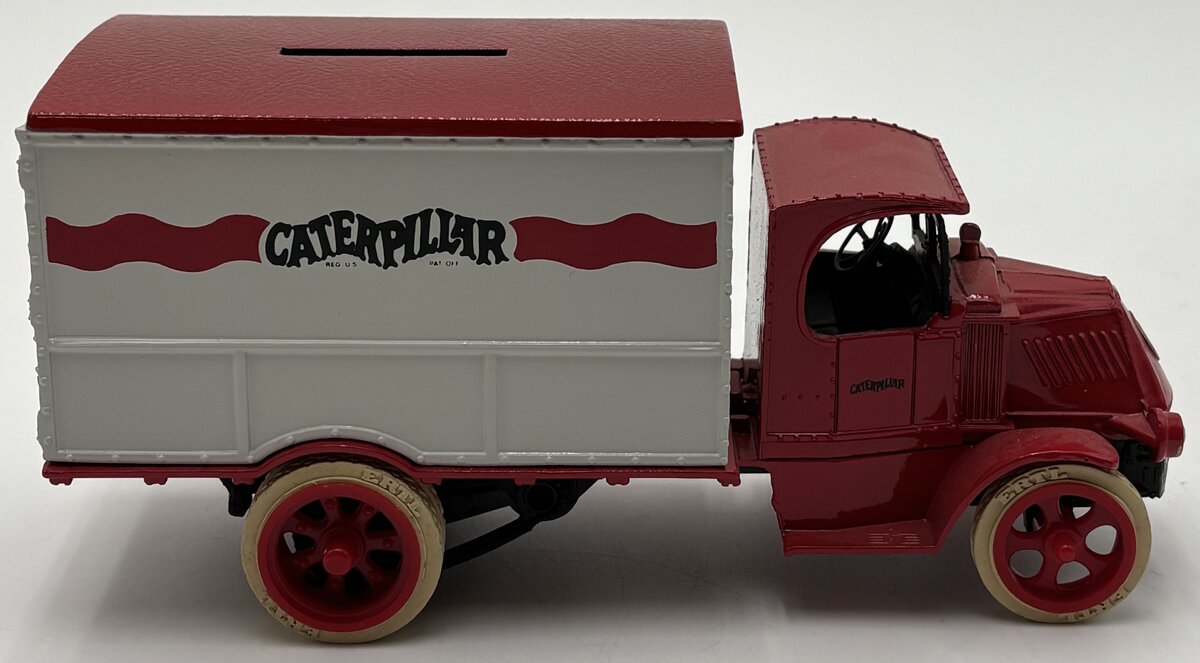 Ertl 2434 1:25 Caterpillar 1926 Mack Delivery Truck Bank EX/Box