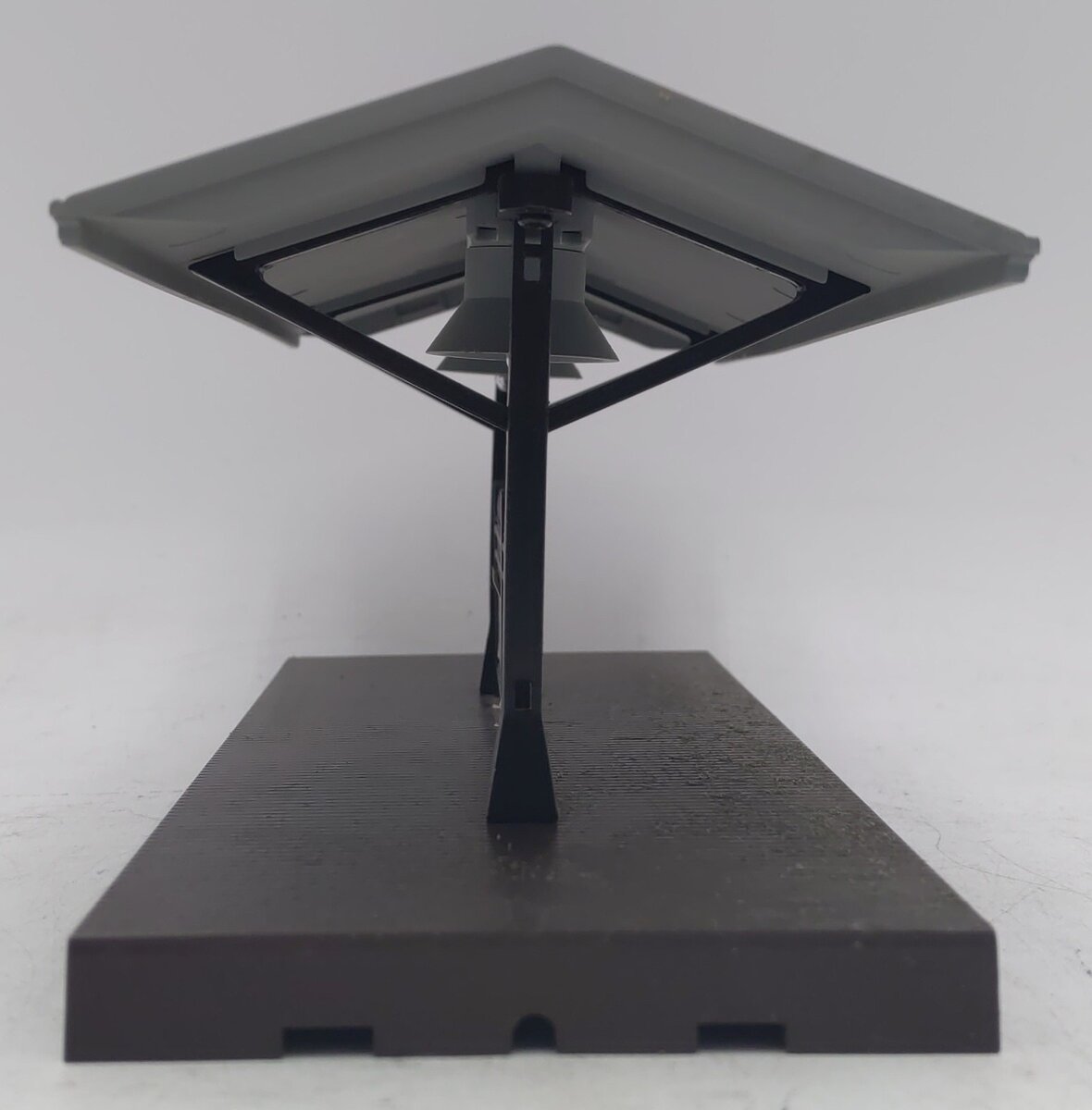 MTH 30-9006 O Gauge Passenger Station Platform (Gray Roof/Brown Base) EX