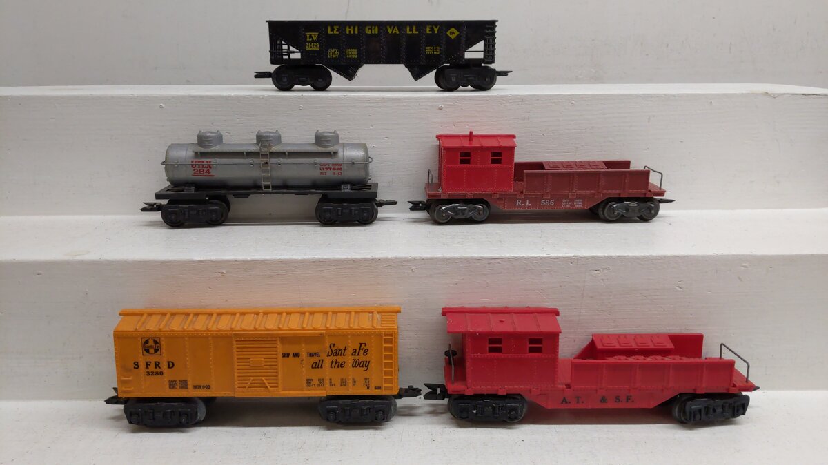 Marx Vintage O Gauge Train Cars 284, 586, 21429, 3280 And Unnumbered Caboose [5] VG