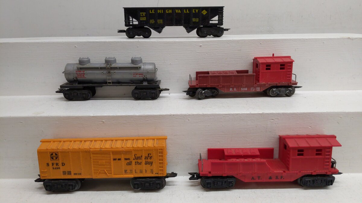 Marx Vintage O Gauge Train Cars 284, 586, 21429, 3280 And Unnumbered Caboose [5] VG