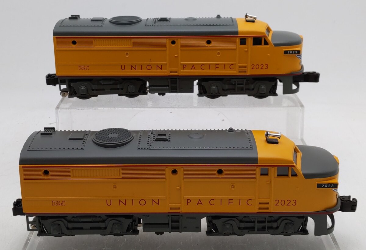 Lionel 6-38354 O Gauge Union Pacific AA Alco Diesel Locomotives Only EX/Box