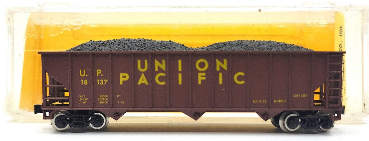 Atlas 3263 N Scale Union Pacific Hopper Car w/Coal Load #18137 EX/Box