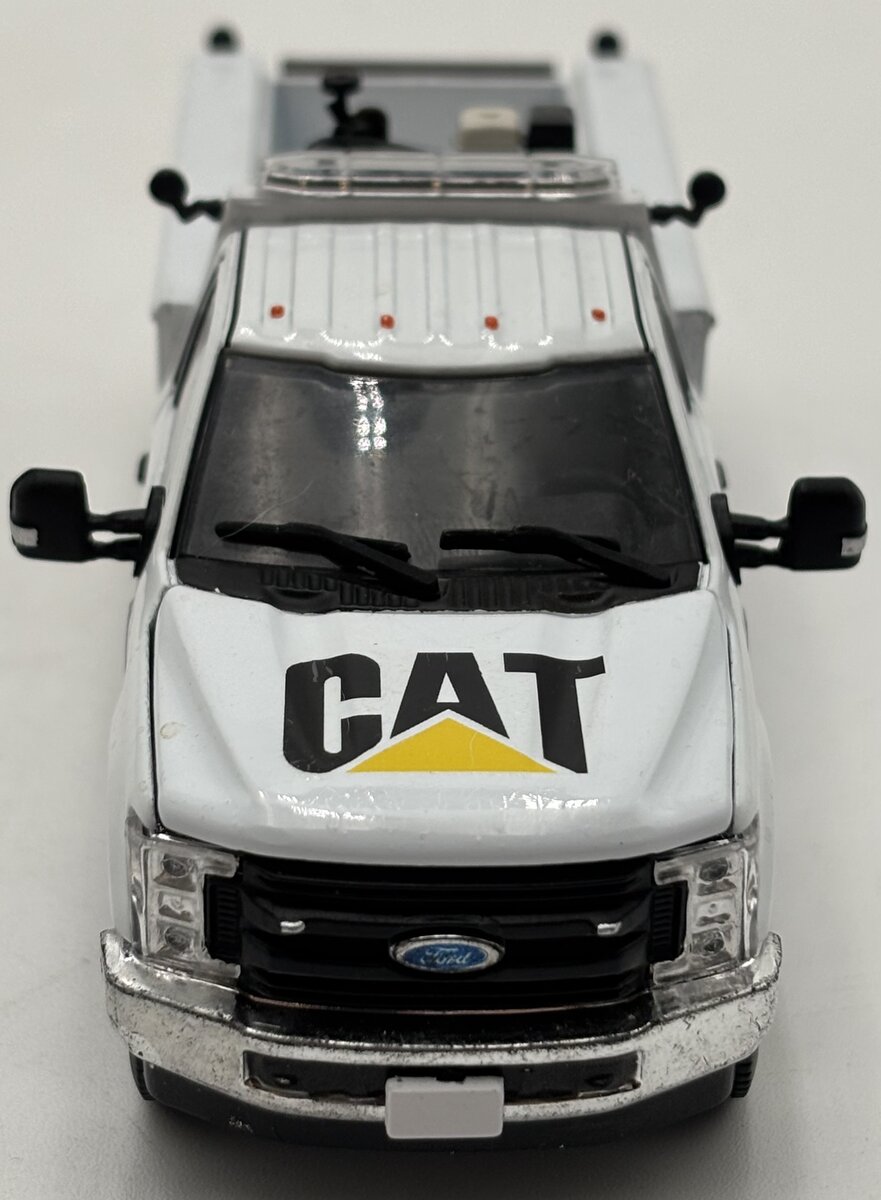 Tonkin SW1201-MC 1:50 Milton CAT Ford F-250 Regular Cab Super Duty Pickup EX