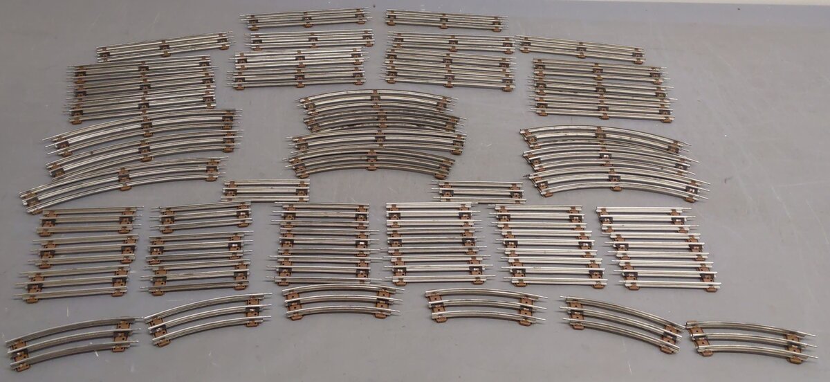 Lionel O Gauge Assorted Curved and Straight Track Sections  [45] VG