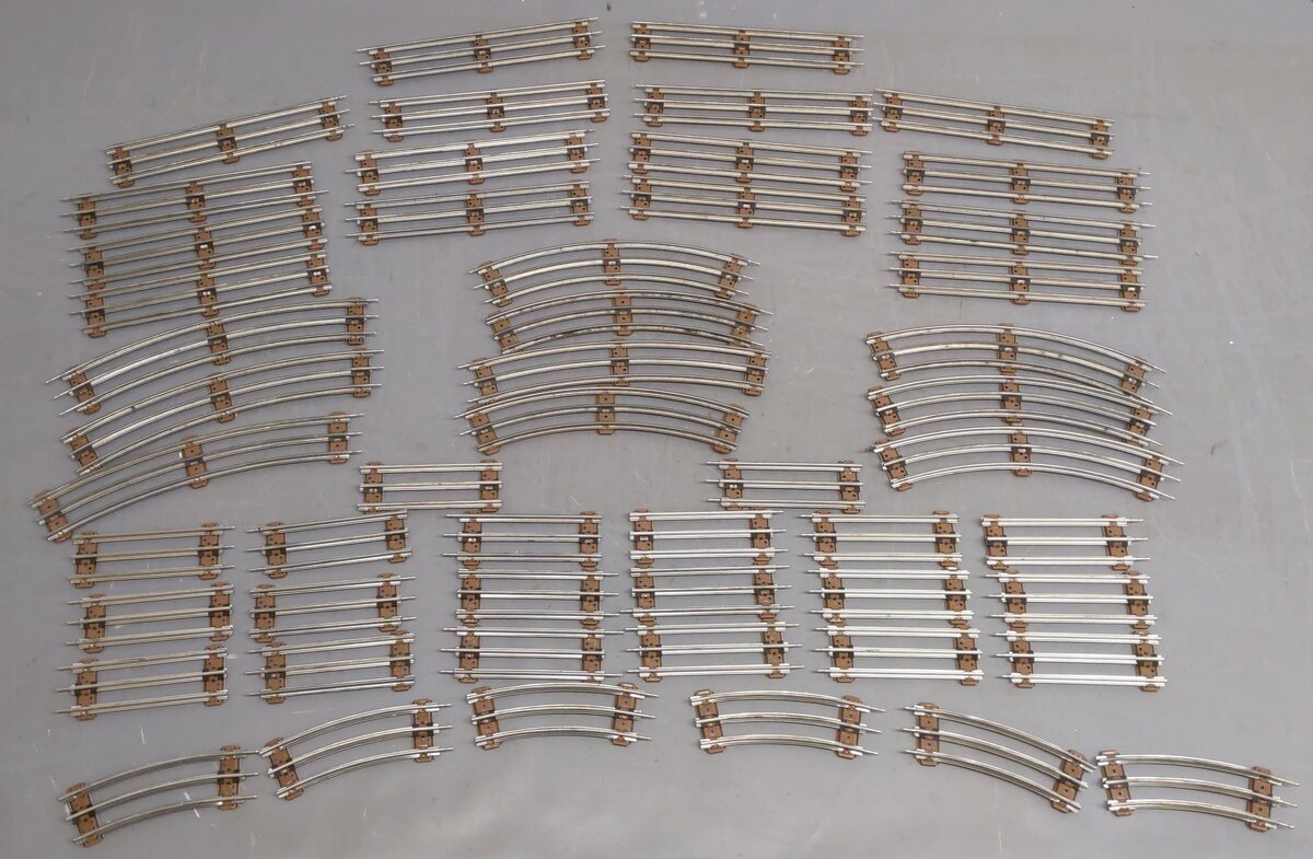 Lionel O Gauge Assorted Curved and Straight Track Sections  [45] VG