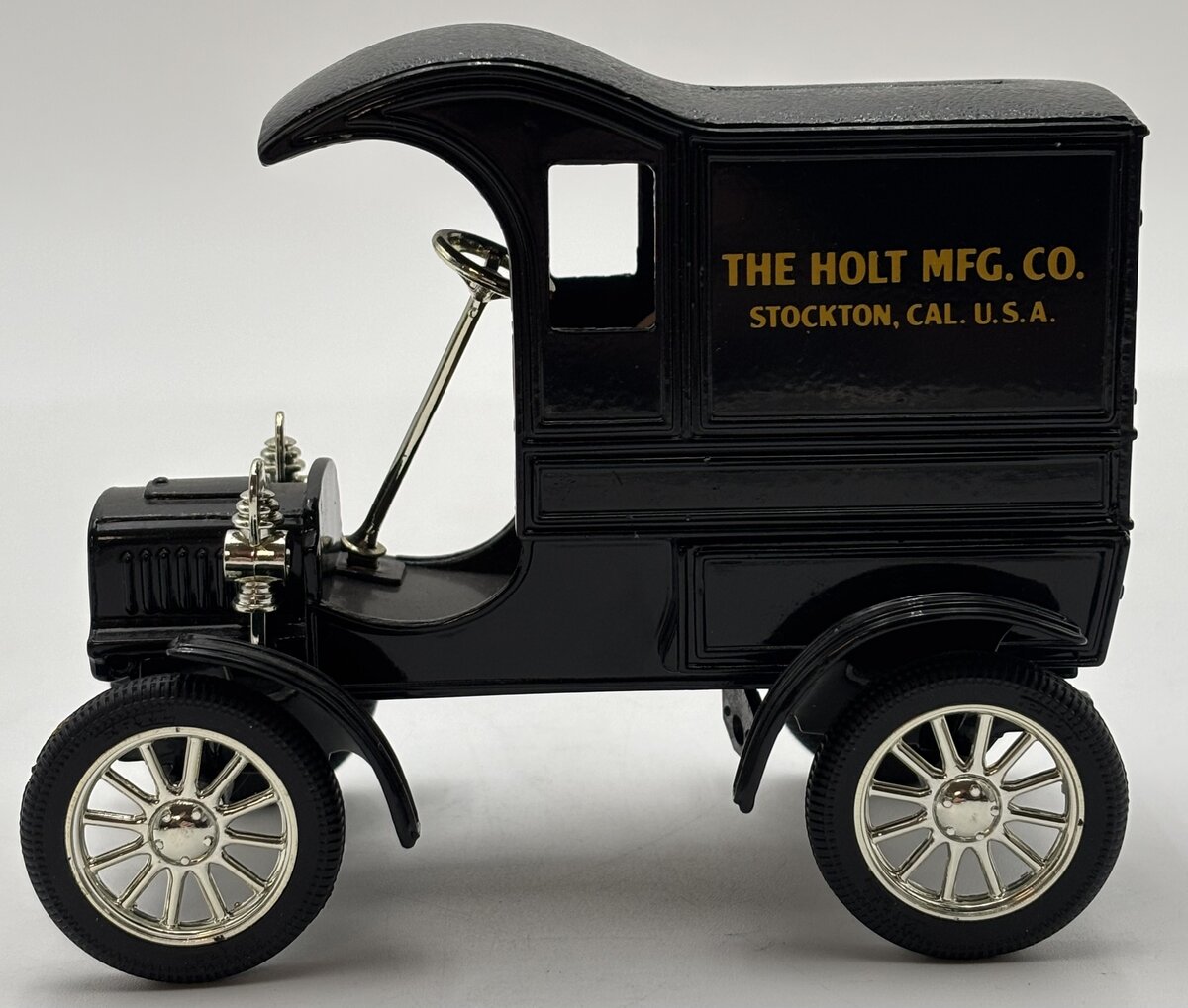 Ertl 7709 1:25 Holt MFG. Delivery Car Bank EX