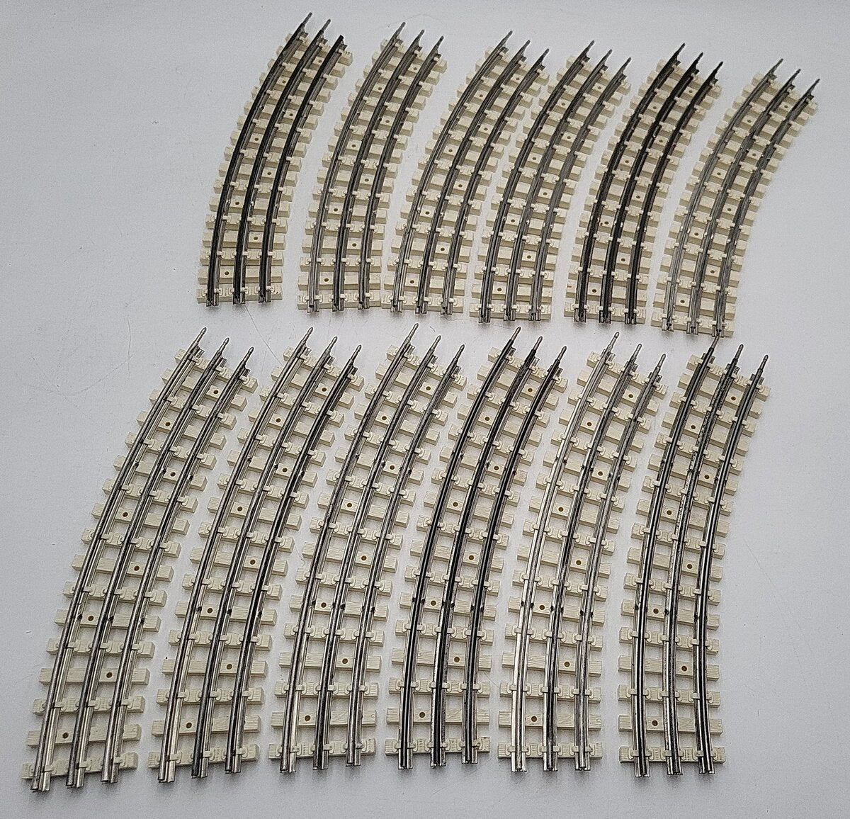 K-Line O Gauge O-42 Curved Track Sections w/ White Ties [12] EX
