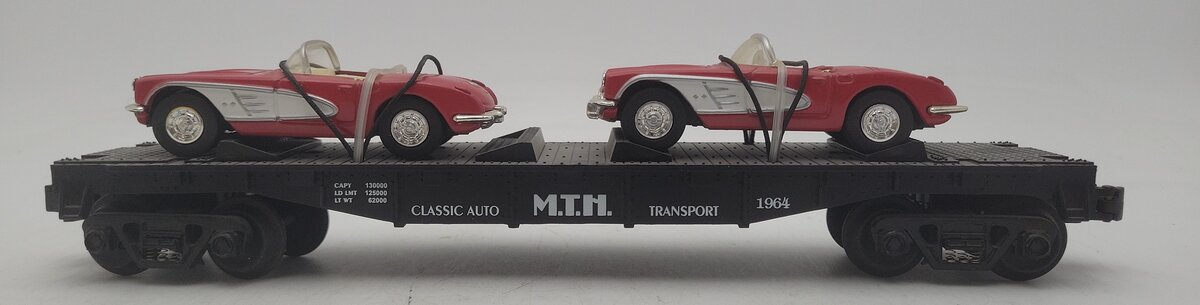 MTH 30-7624 O Gauge Auto Transport Flatcar with 2 Ertl '64 Corvettes #19640 EX/Box