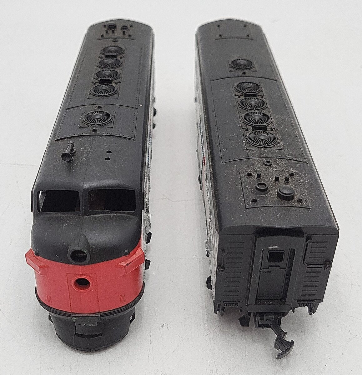 Athearn 29214 HO Amtrak F-7AB Dummy Diesel Locomotives #103/154 VG