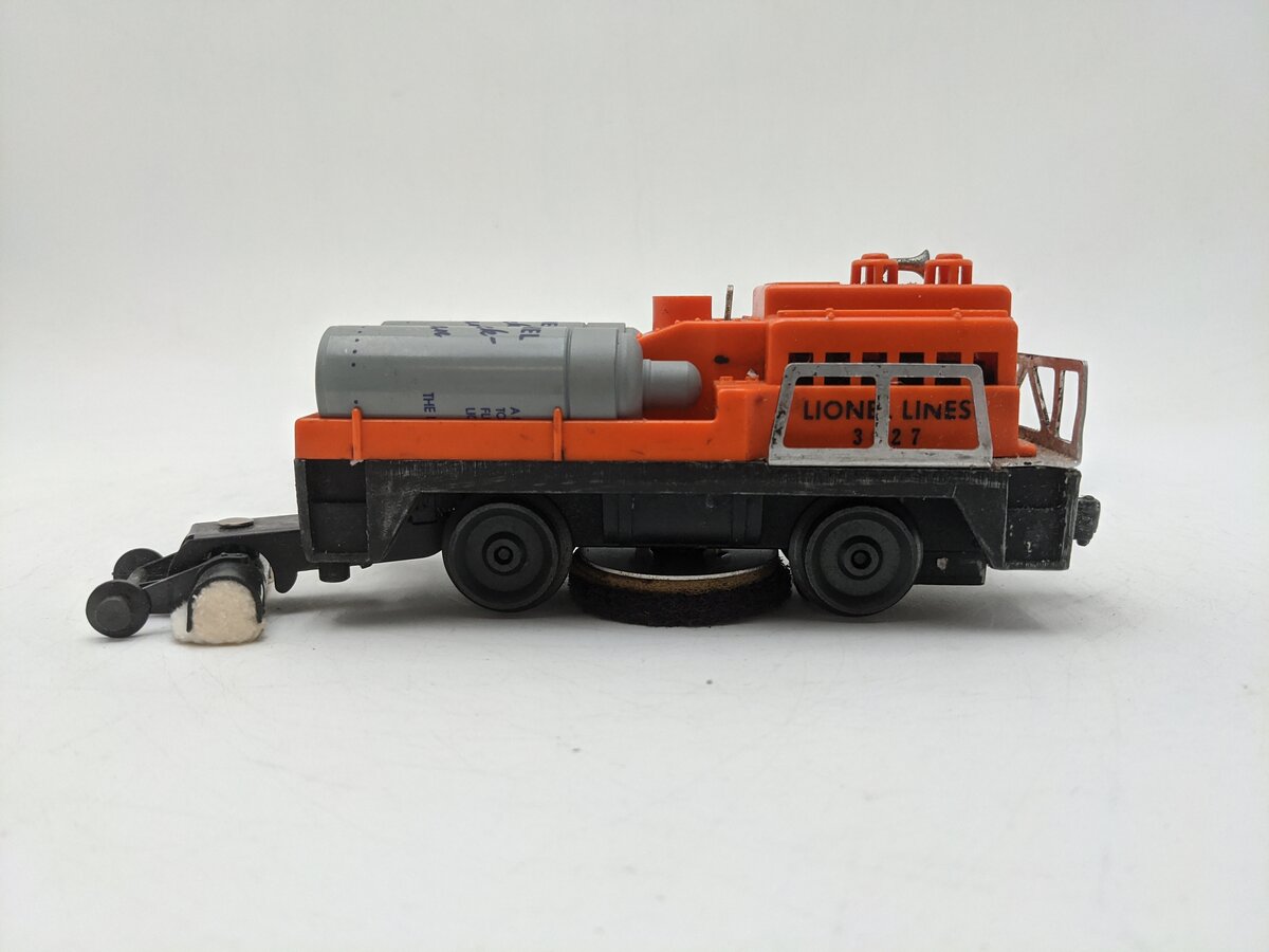 Lionel 3927 O Gauge Vintage Postwar Motorized Track Cleaner Car #3927 VG
