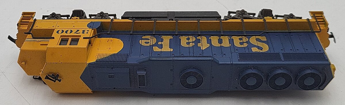 Atlas 7031 HO Santa Fe GP40 Diesel Locomotive #3700 VG