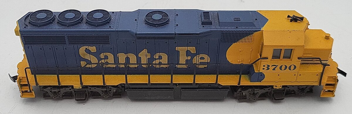 Atlas 7031 HO Santa Fe GP40 Diesel Locomotive #3700 VG