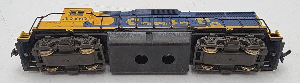 Atlas 7031 HO Santa Fe GP40 Diesel Locomotive #3700 VG