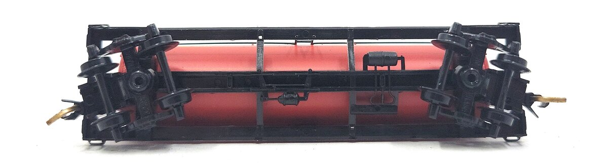Micro-Trains 06500300 N Chicago Great Western 39' Single Dome Tank Car #285 EX/Box