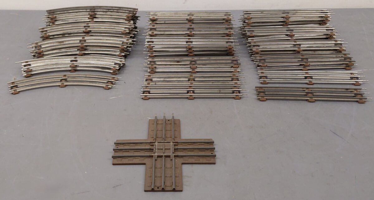 Lionel O Gauge Assorted Straight & Curved Track & 1 Cross over [56] VG