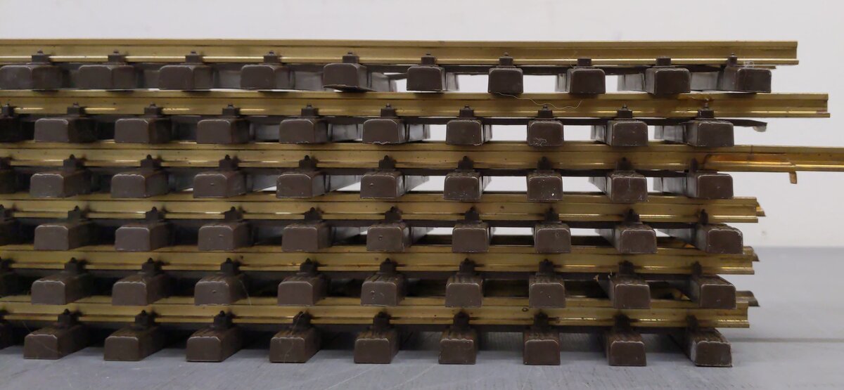 LGB 10610 G Gauge 48" Straight Track Sections (6) EX