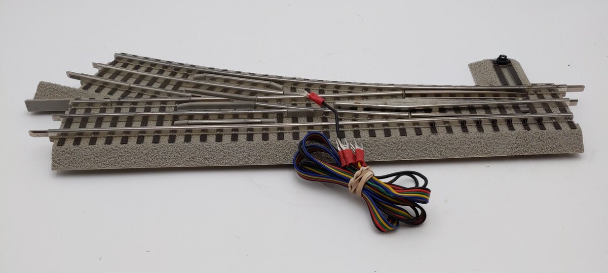 Lionel 6-81952 O-72 Right Hand Fastrack Remote/Command Switch Turnout VG