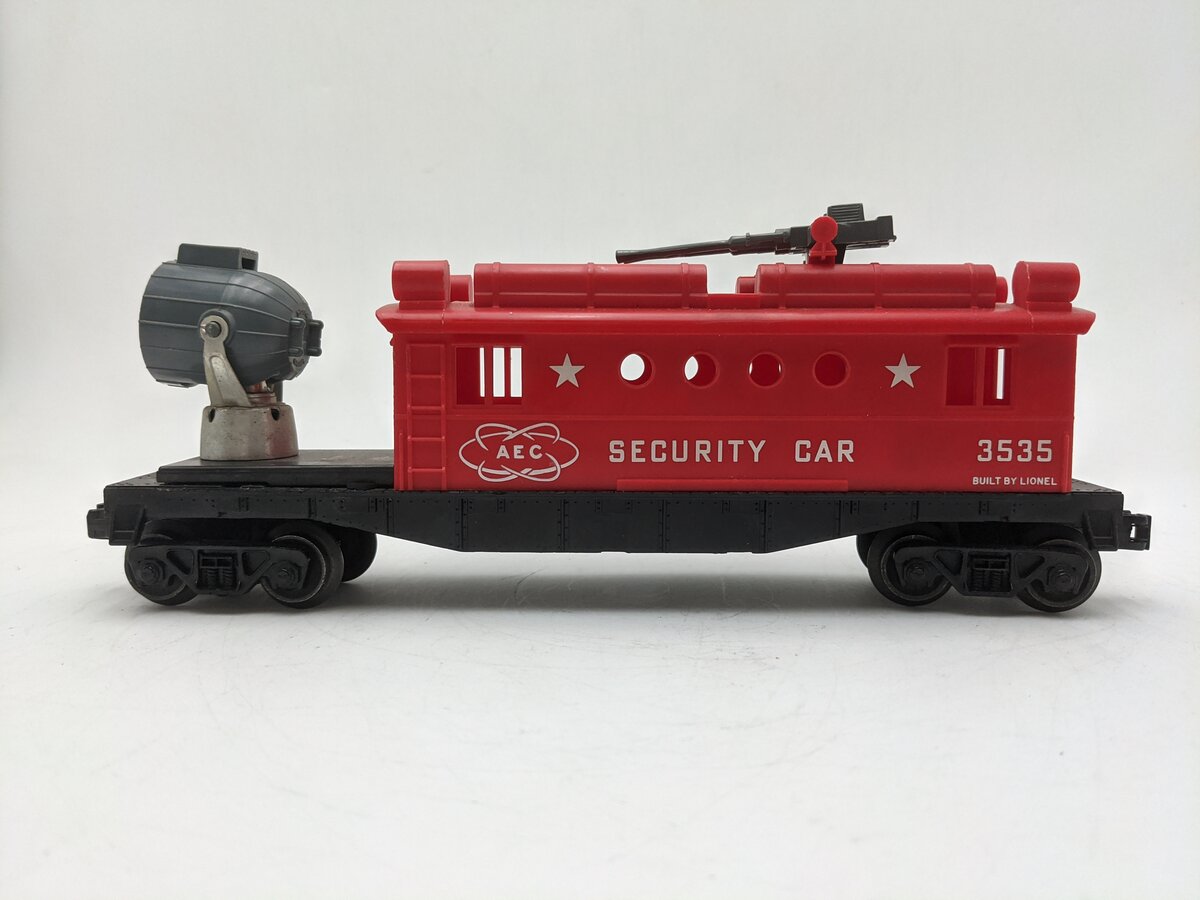 Lionel 3535 Vintage O AEC Security Car with Operating Searchlight VG