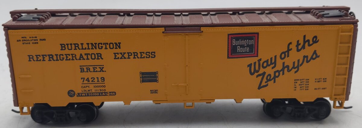Athearn 5027 HO Burlington Refrigerator Express 40' Reefer #74219 EX/Box