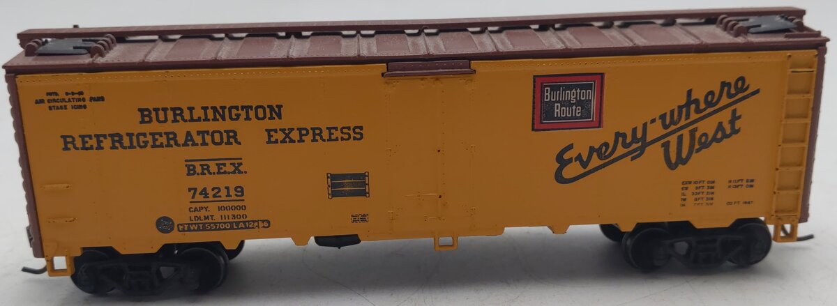 Athearn 5027 HO Burlington Refrigerator Express 40' Reefer #74219 EX/Box