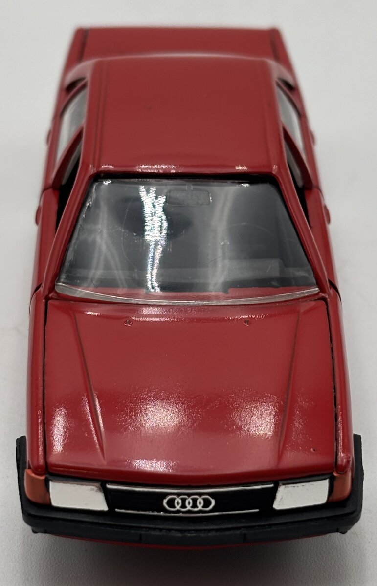 Conrad 1022 1:43 Red Audi 100 EX