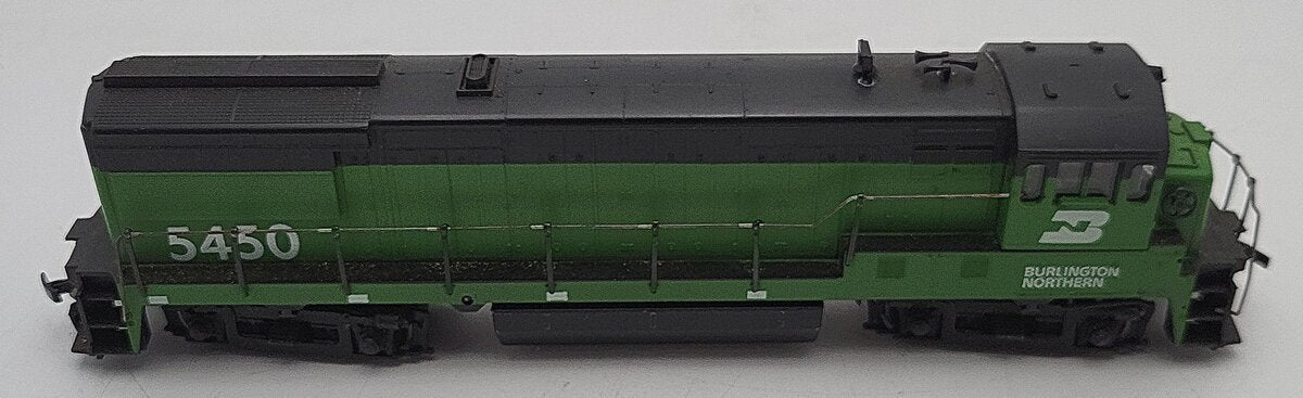Athearn 3401 HO Burlington Northern U2BB Powered Diesel Locomotive #5450 VG