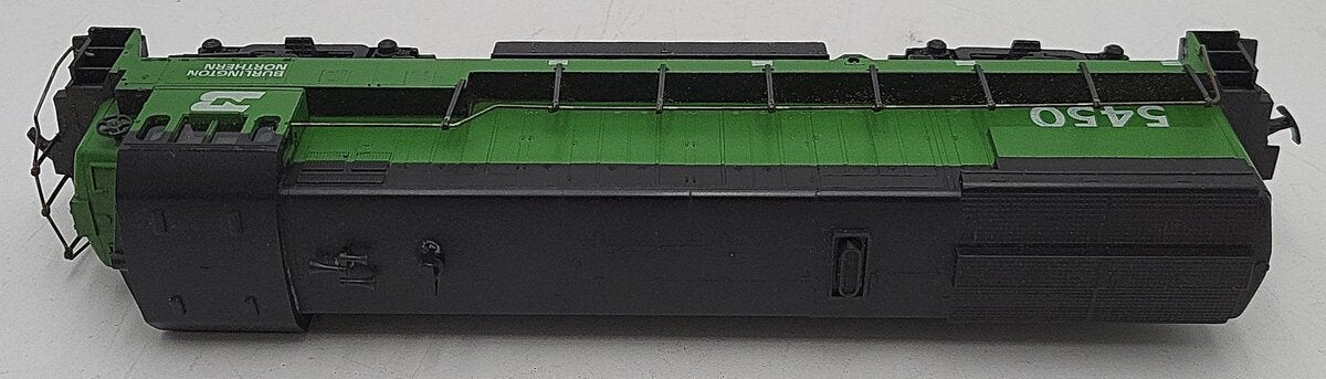 Athearn 3401 HO Burlington Northern U2BB Powered Diesel Locomotive #5450 VG