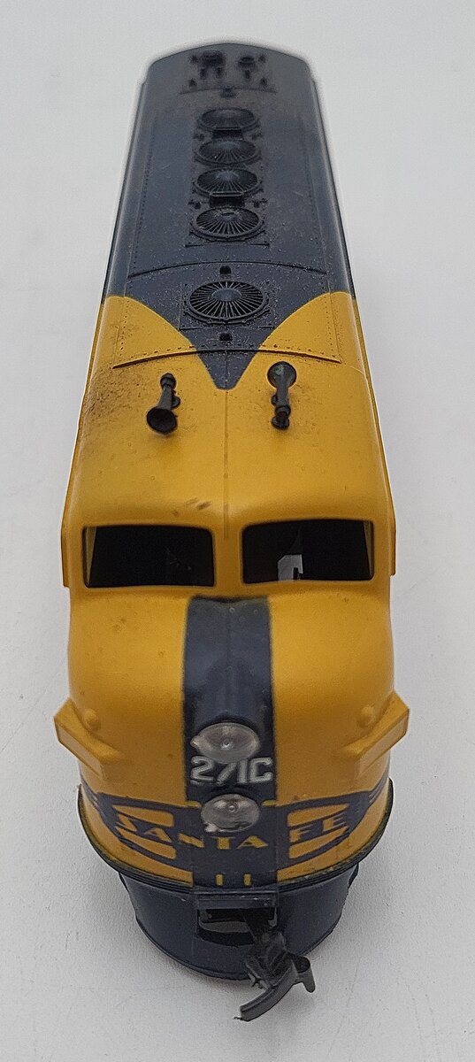 Athearn 271C HO Santa Fe Diesel Locomotive #271C VG