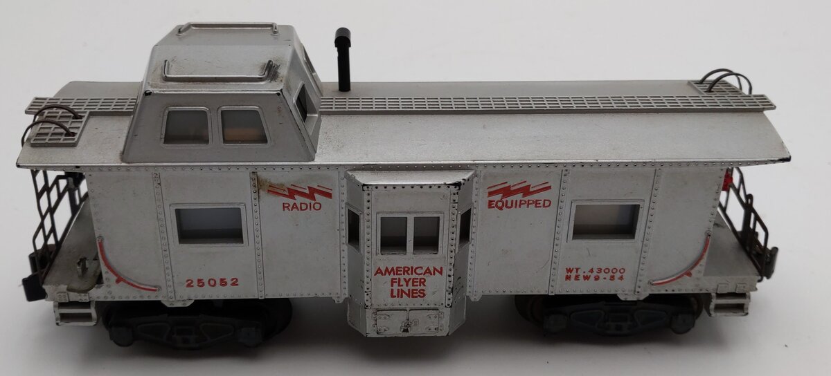 American Flyer 25052 S Gauge Vintage Operating Action Bay Window Caboose VG