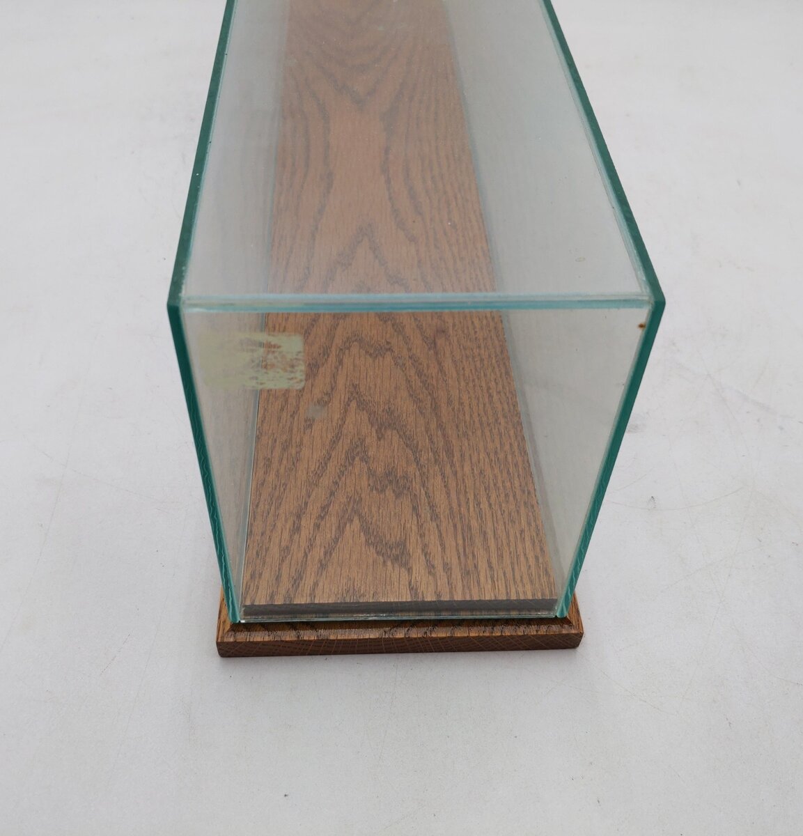 Glass Display Case EX