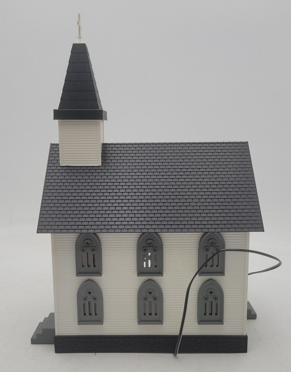 MTH 30-9057 Country Church #5 - White with Black & Gray Trim EX/Box