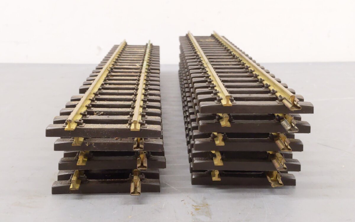 REA 11000 G Scale Brass 12