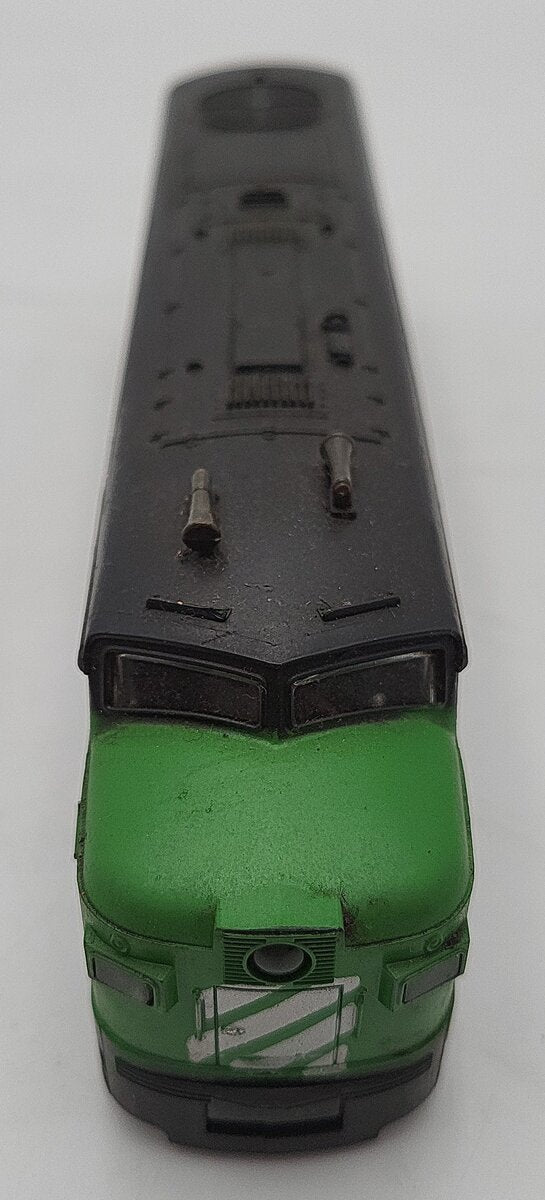 Roco HO Scale Burlington Northern Diesel Locomotive #853 VG