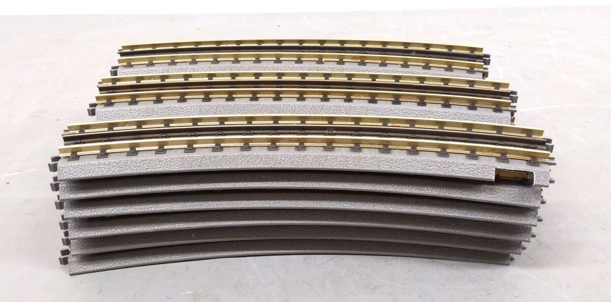 MTH 40-1010 RealTrax O-72 Curved Track- Solid Rails (18) EX