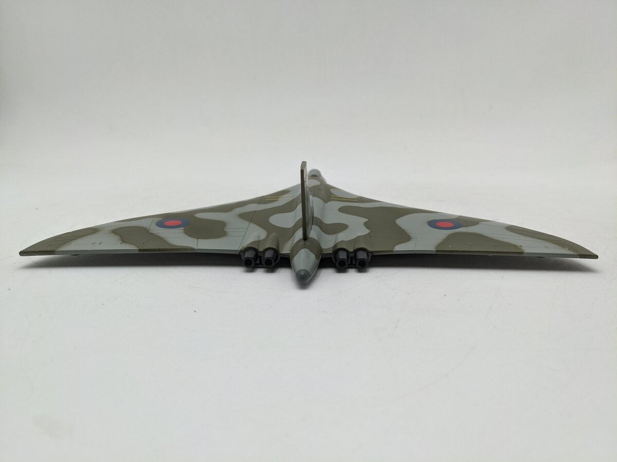Editions Atlas 4675101 1:144 Diecast Jet Age Avro Vulcan Military Aircraft EX/Box