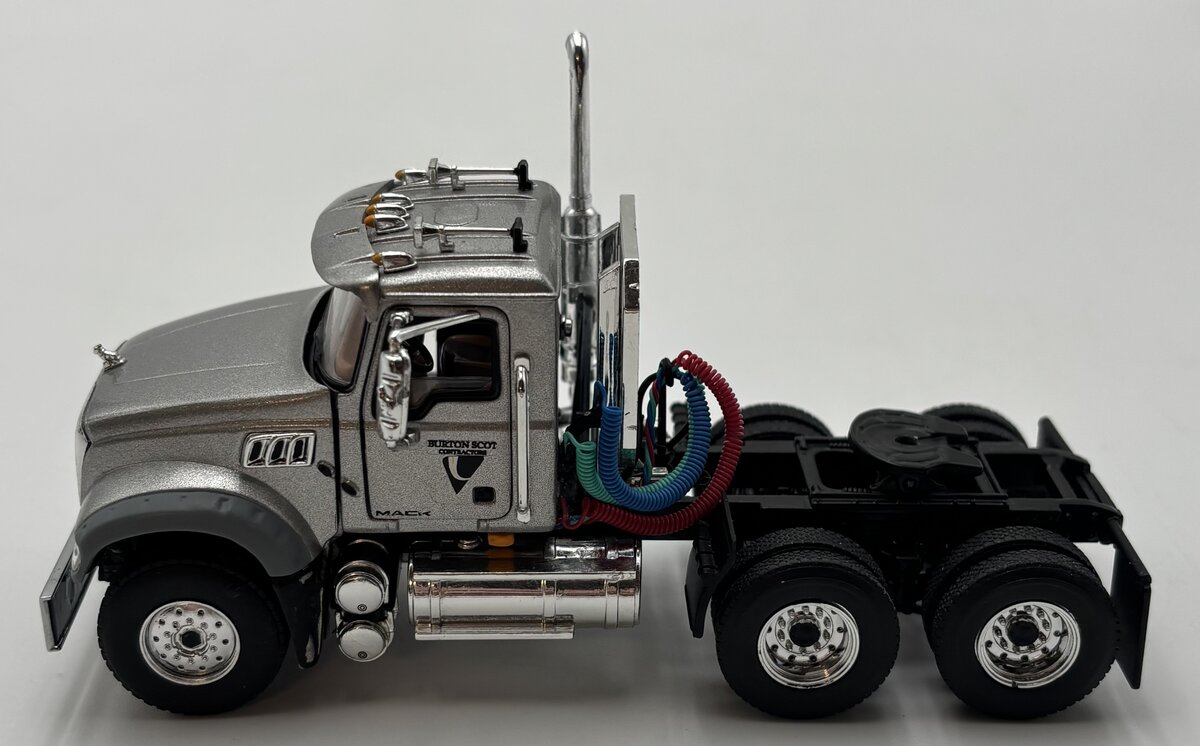 First Gear 60-0322 1:50 Burton Scot Mack Granite Day Cab Semi Tractor Diecast LN