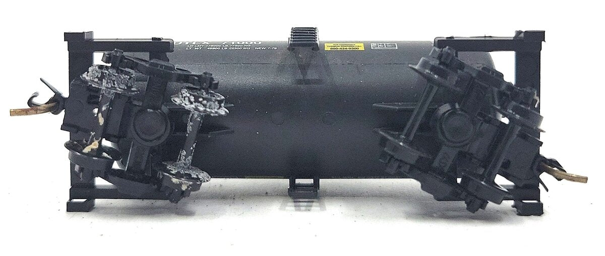 Roundhouse 8461 N Scale UTLX 30' Modern Tank Car #71000 EX/Box