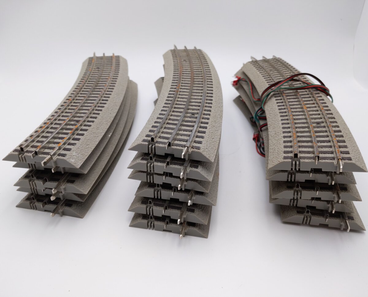 Lionel 6-12041 FasTrack O72 Full Curve Track Sections (16) VG