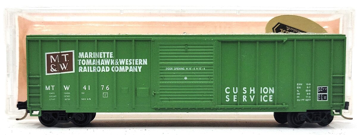 Roundhouse 8263 N Scale Marinette Tomahawk & Western 50' Boxcar #4176 LN/Box