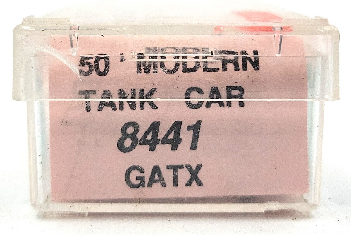 8441Roundhouse 8441 N Scale GATX 50' Modern Tank Car Kit #52601 EX/Box