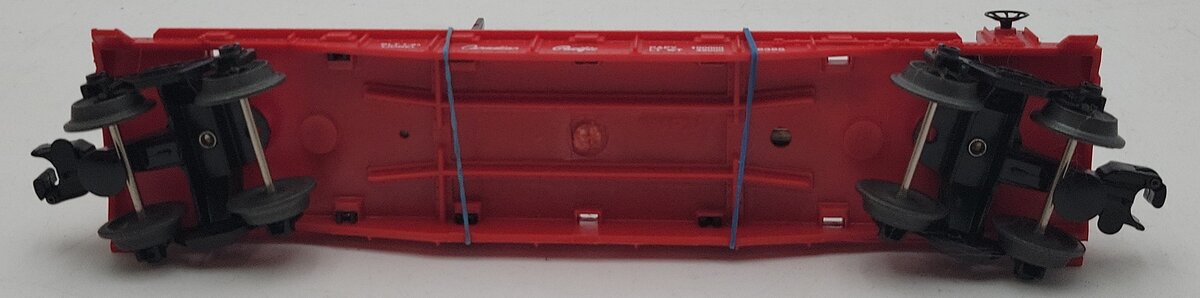 Lionel 6-16395 O Gauge Canadian Pacific Flat Car w/Rail Load EX/Box