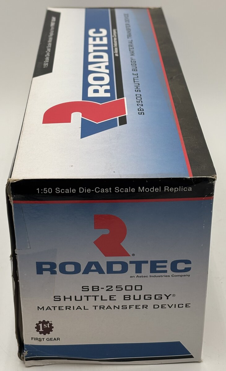 First Gear 50-3229 1:50 Roadtec SB-2500 Shuttle Buggy Material Transfer Device LN/Box