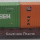 Athearn HO Scale Southern Pacific Flatcar w/ Container Load #54027 EX