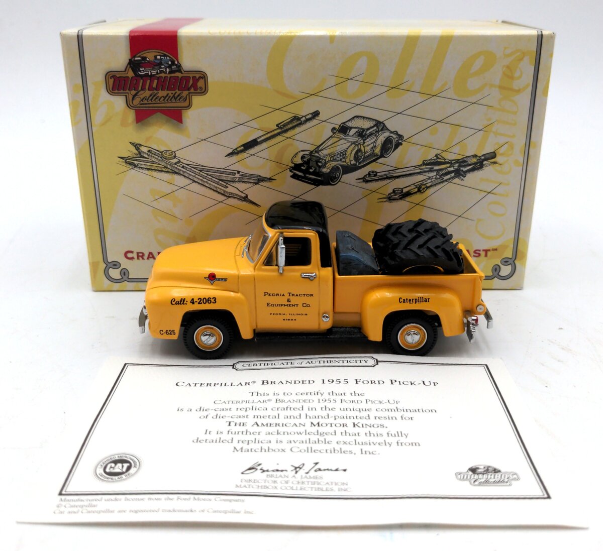 Matchbox YIS02 1:43 Scale Diecast 1955 Ford F 100 NIB